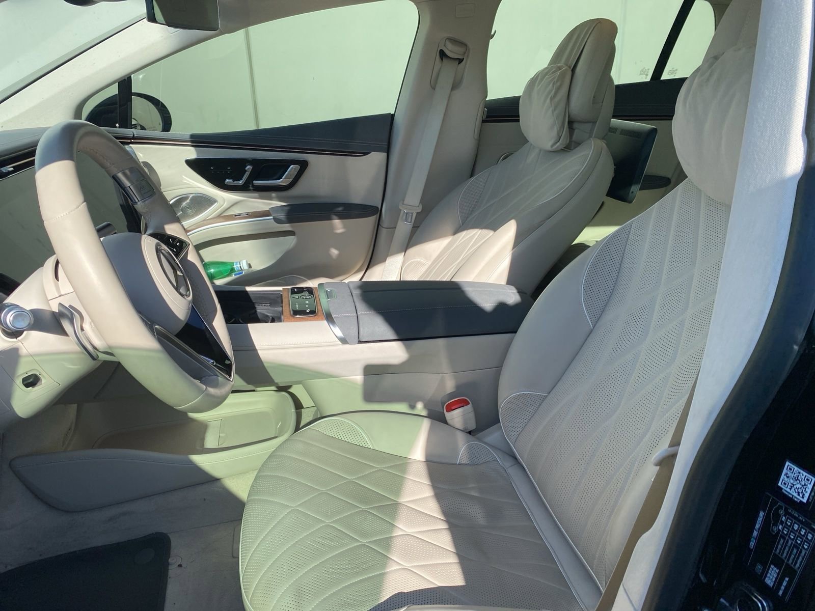 Used 2024 Mercedes-Benz EQS 580 4MATIC Sedan image 5