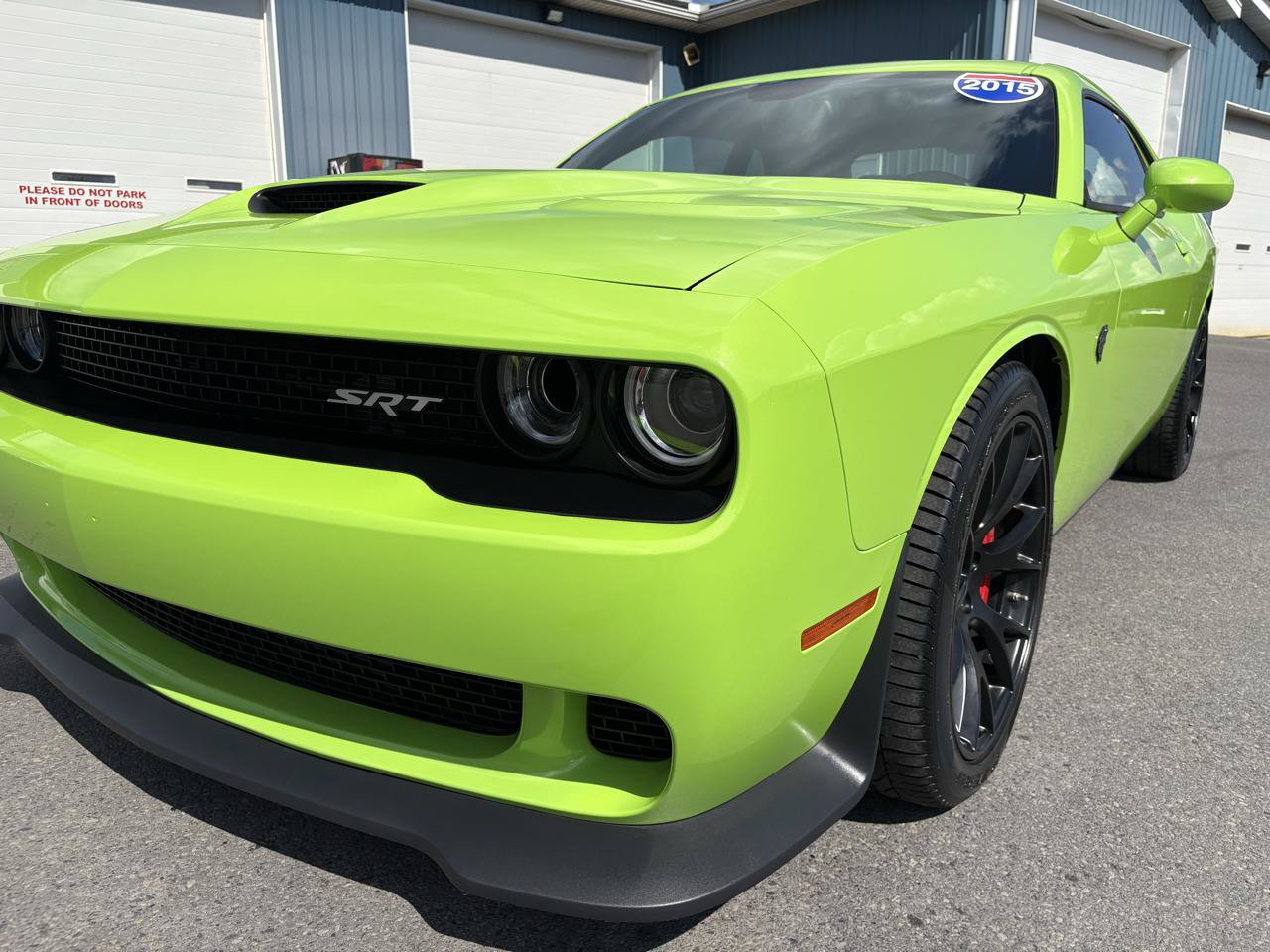 Used 2015 Dodge Challenger SRT Hellcat RWD image 9