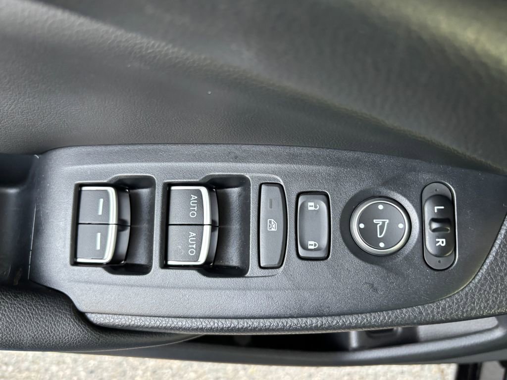 Used 2022 Honda Accord Sport image 25