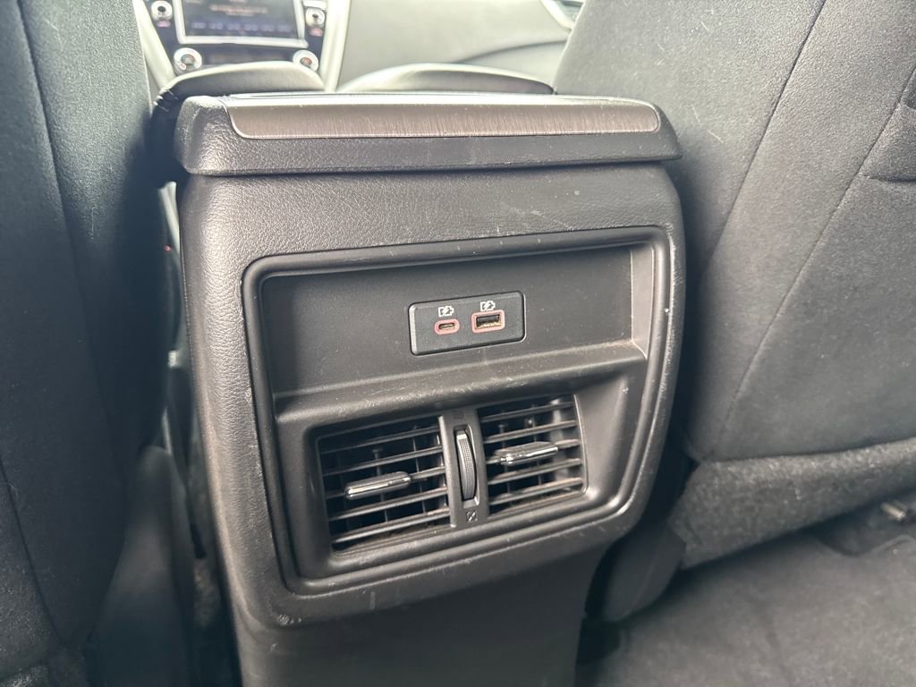 Used 2019 Nissan Murano S image 35