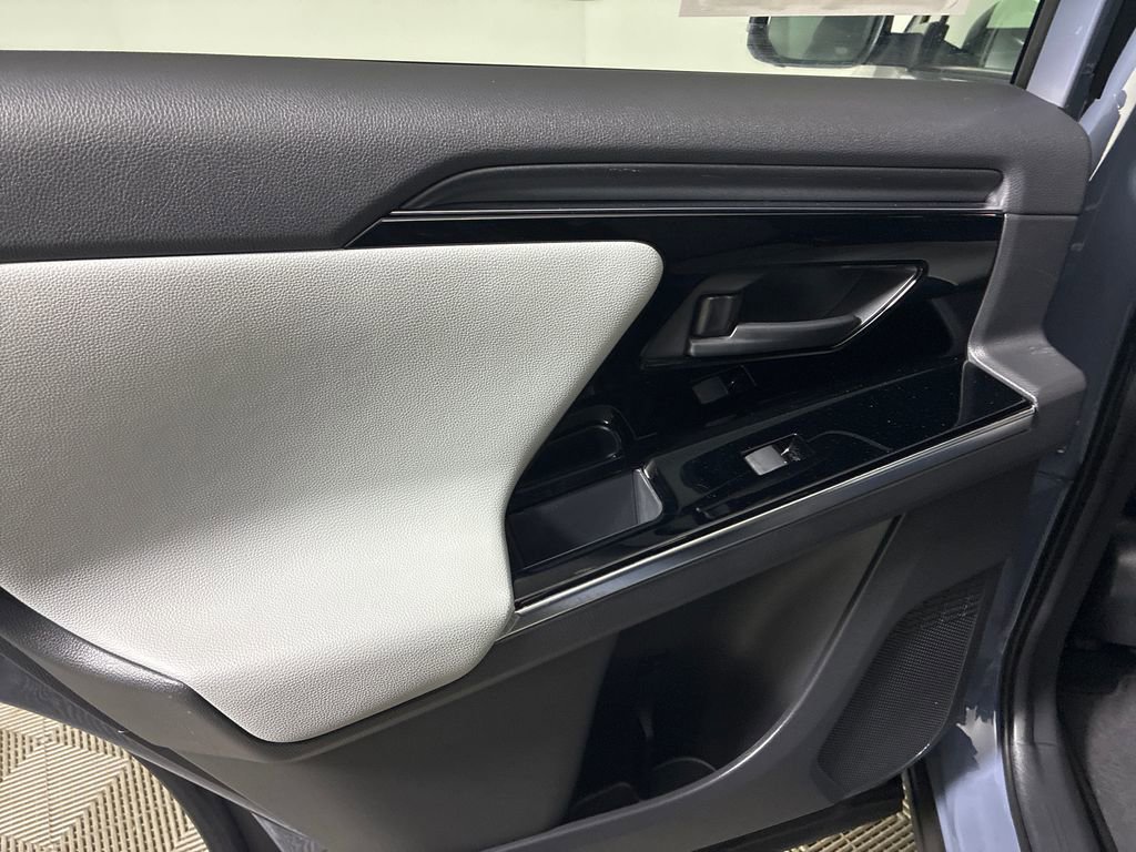 Used 2023 Subaru Solterra AWD image 21