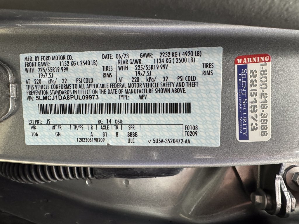 Used 2023 Lincoln Corsair AWD w/ Equipment Group 101A image 32