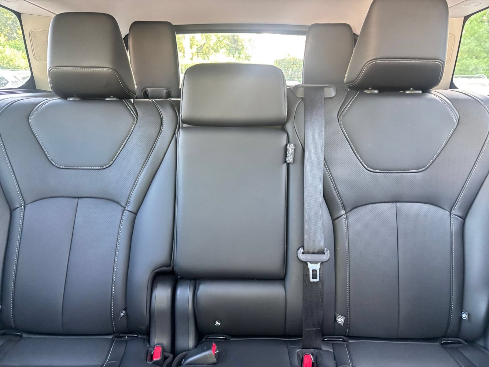 Used 2026 INFINITI QX60 Luxe FWD image 42