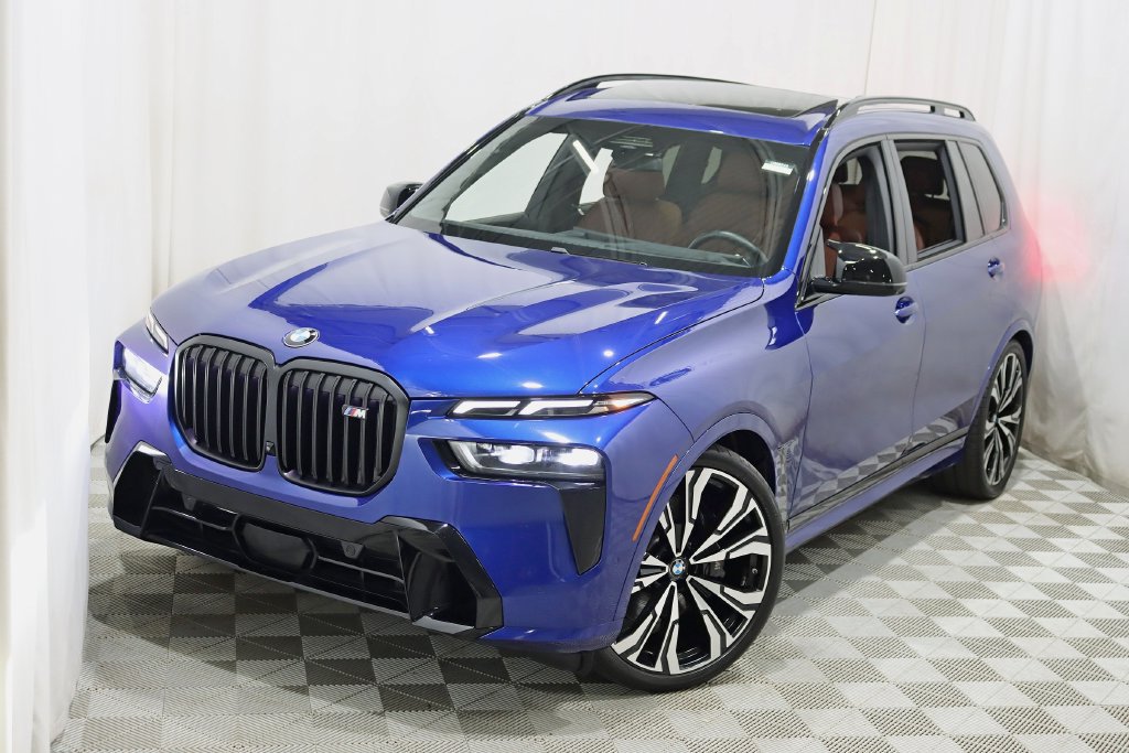 Used 2024 BMW X7 M60i w/ Executive Package AWD/4WD image 5