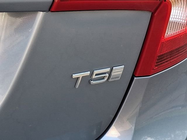 Used 2017 Volvo S60 T5 Inscription Platinum FWD image 30