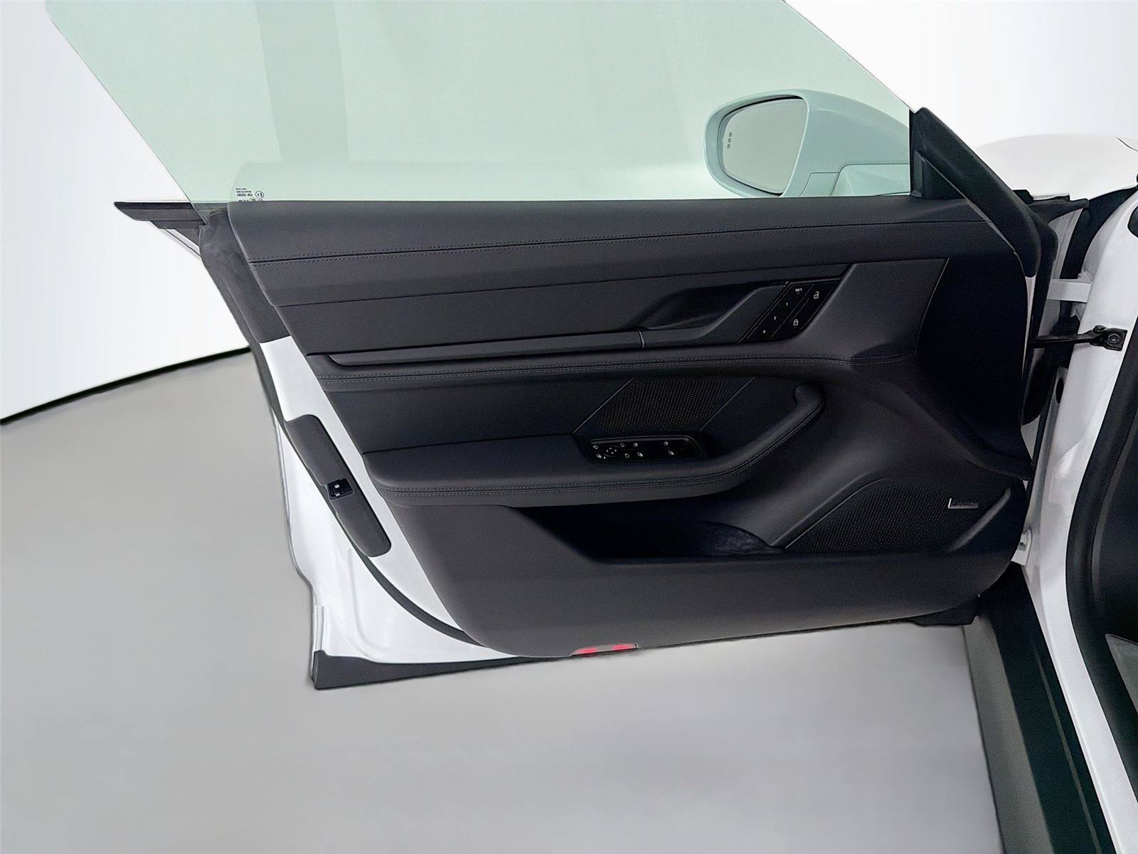 Certified 2024 Porsche Taycan 4S AWD/4WD image 6