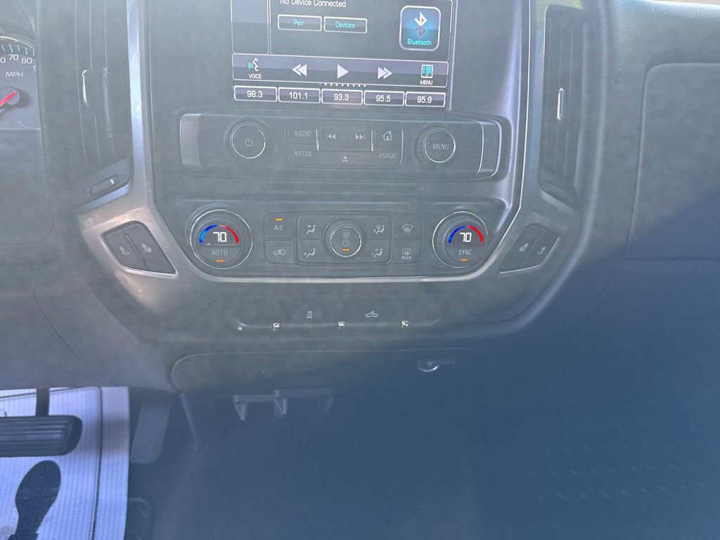 Used 2015 Chevrolet Silverado 1500 LT w/ LT Convenience Package AWD/4WD image 23