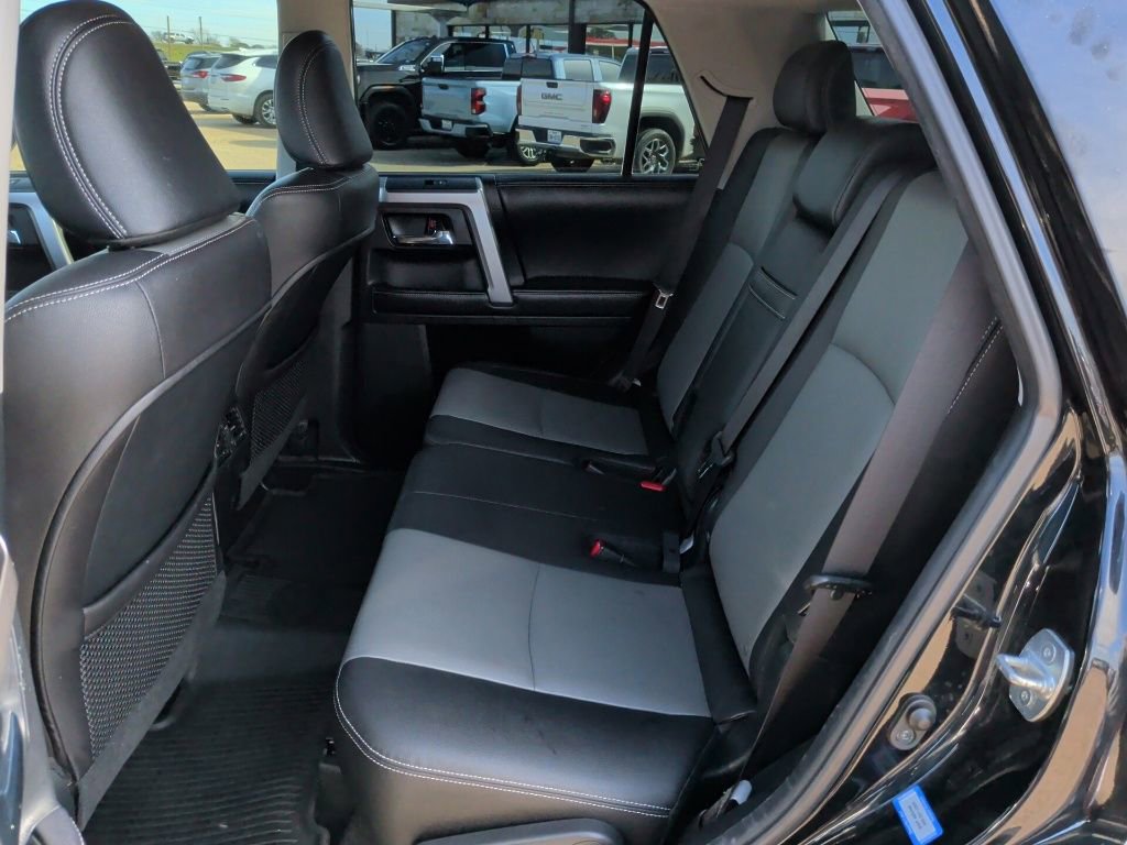 Used 2018 Toyota 4Runner SR5 Premium image 35