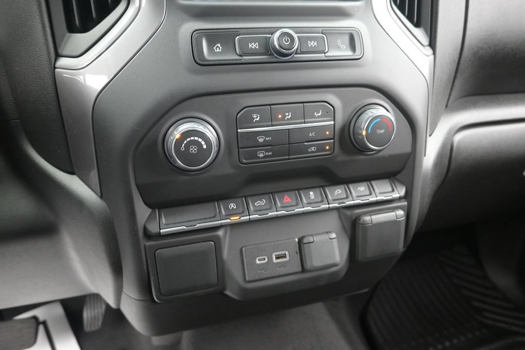 Used 2022 Chevrolet Silverado 1500 Custom w/ Safety Confidence Package RWD image 14