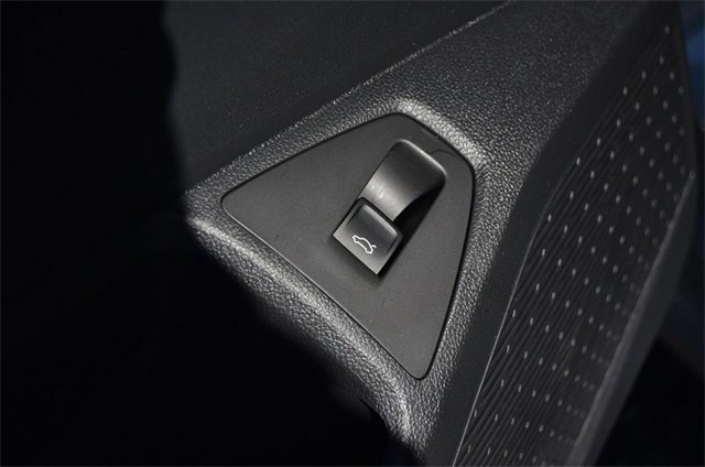 Certified 2025 Volkswagen Jetta S image 9