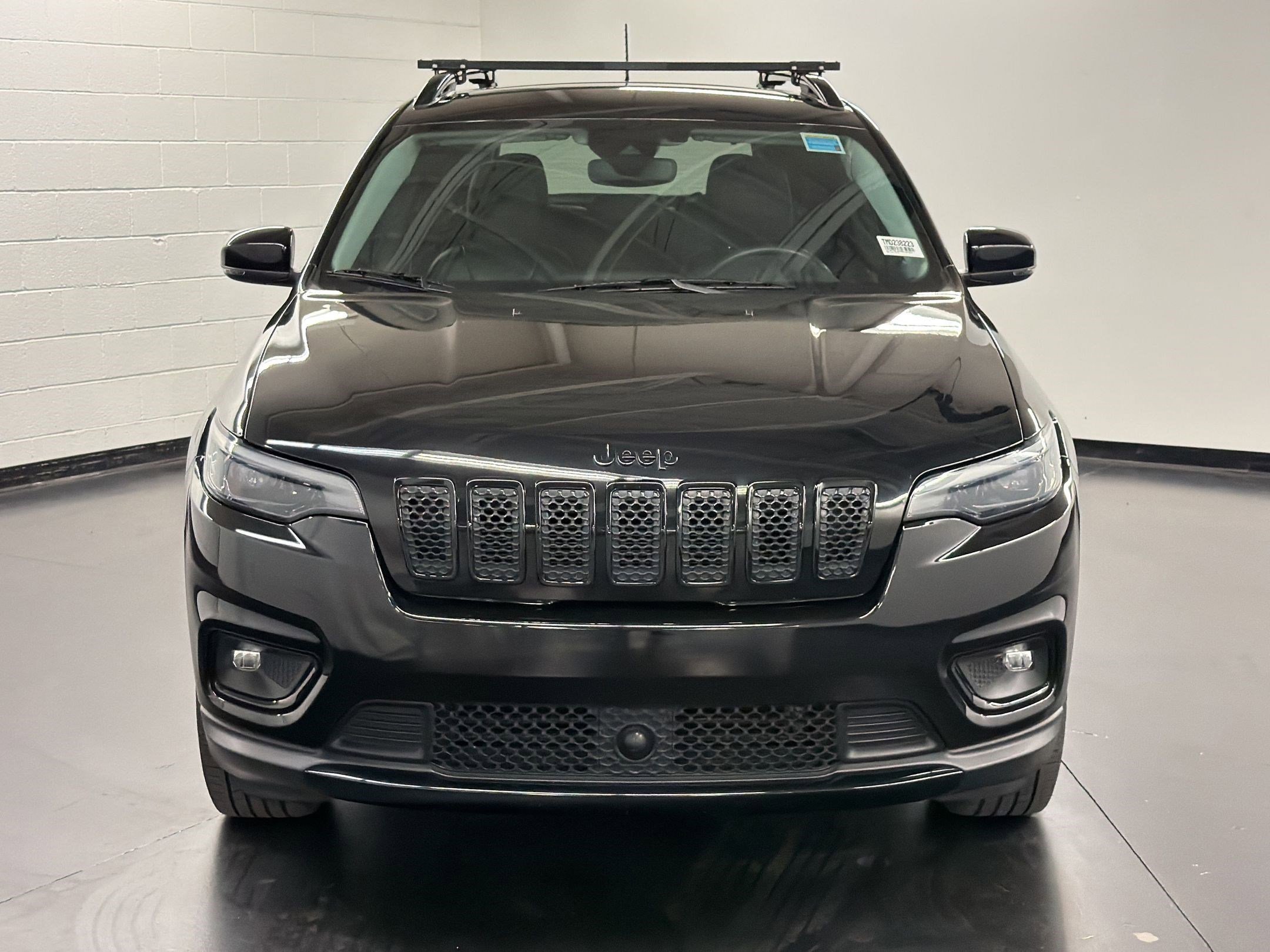 Used 2021 Jeep Cherokee Latitude Plus AWD/4WD image 6
