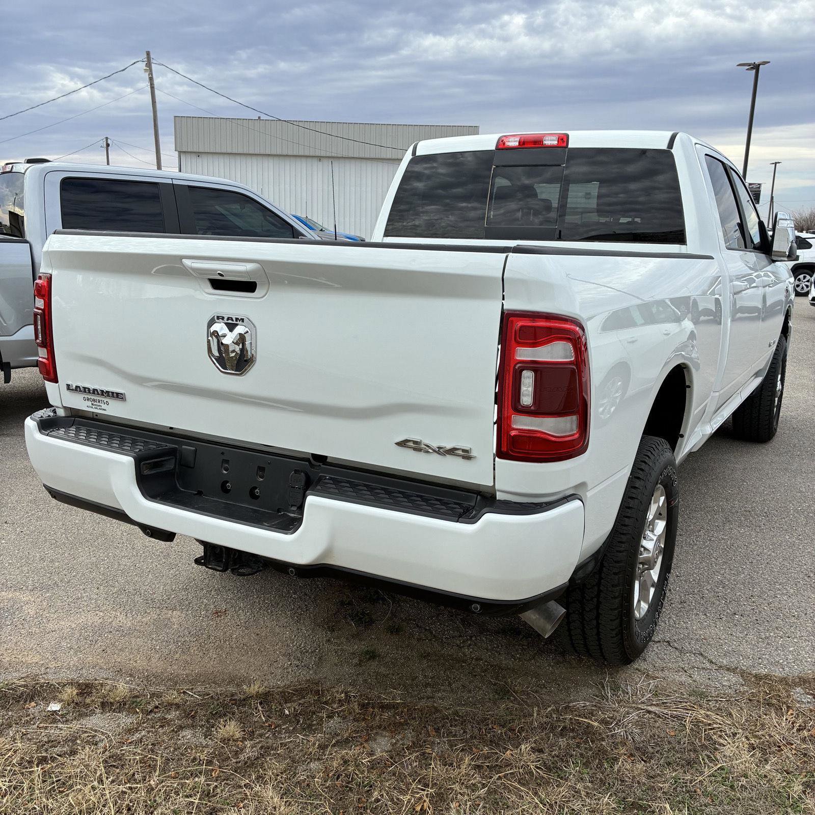 Used 2024 RAM 2500 Laramie w/ Safety Group image 17