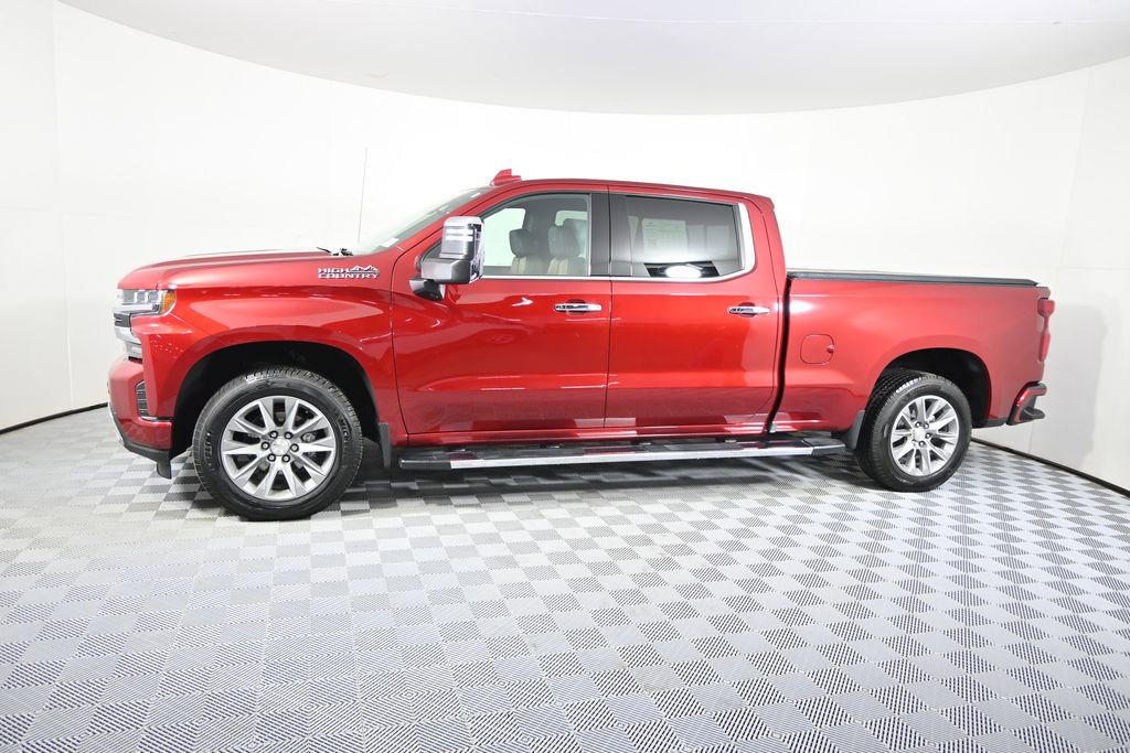 Used 2022 Chevrolet Silverado 1500 High Country w/ Technology Package image 2