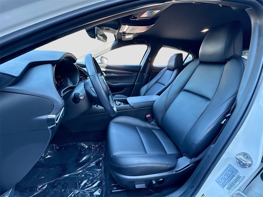 Used 2019 MAZDA MAZDA3 Hatchback w/ Preferred Package image 13