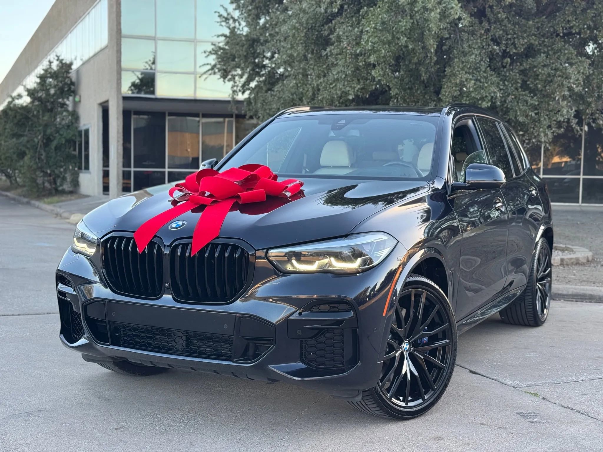 Used 2022 BMW X5 M50i w/ Premium Package