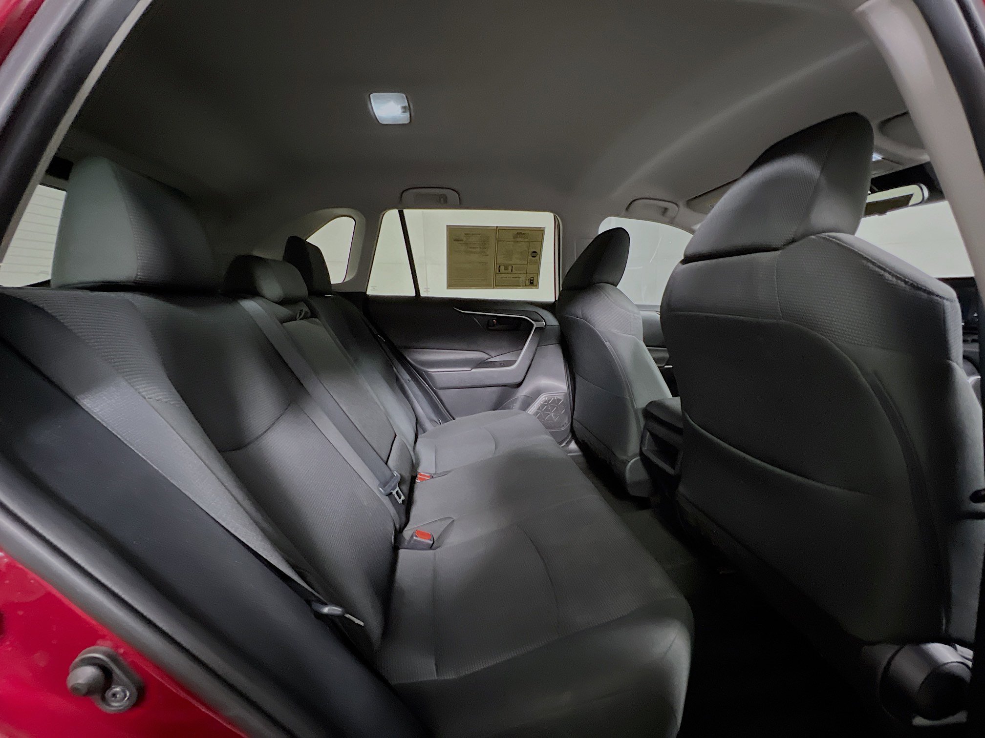 Used 2021 Toyota RAV4 LE image 33