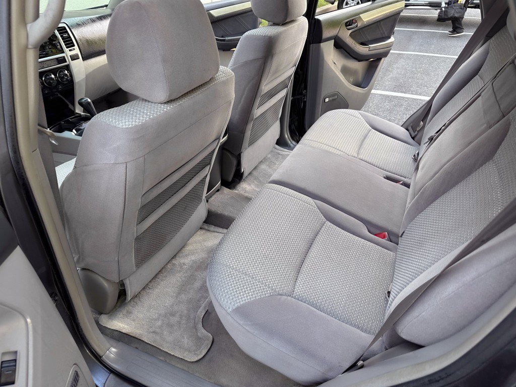 Used 2003 Toyota 4Runner SR5 AWD/4WD image 25