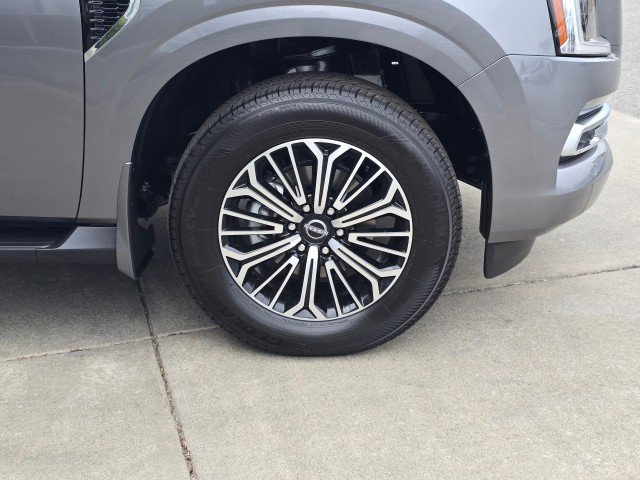 New 2026 Nissan Armada Platinum image 2