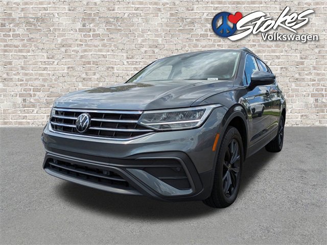 Certified 2024 Volkswagen Tiguan SE image 37