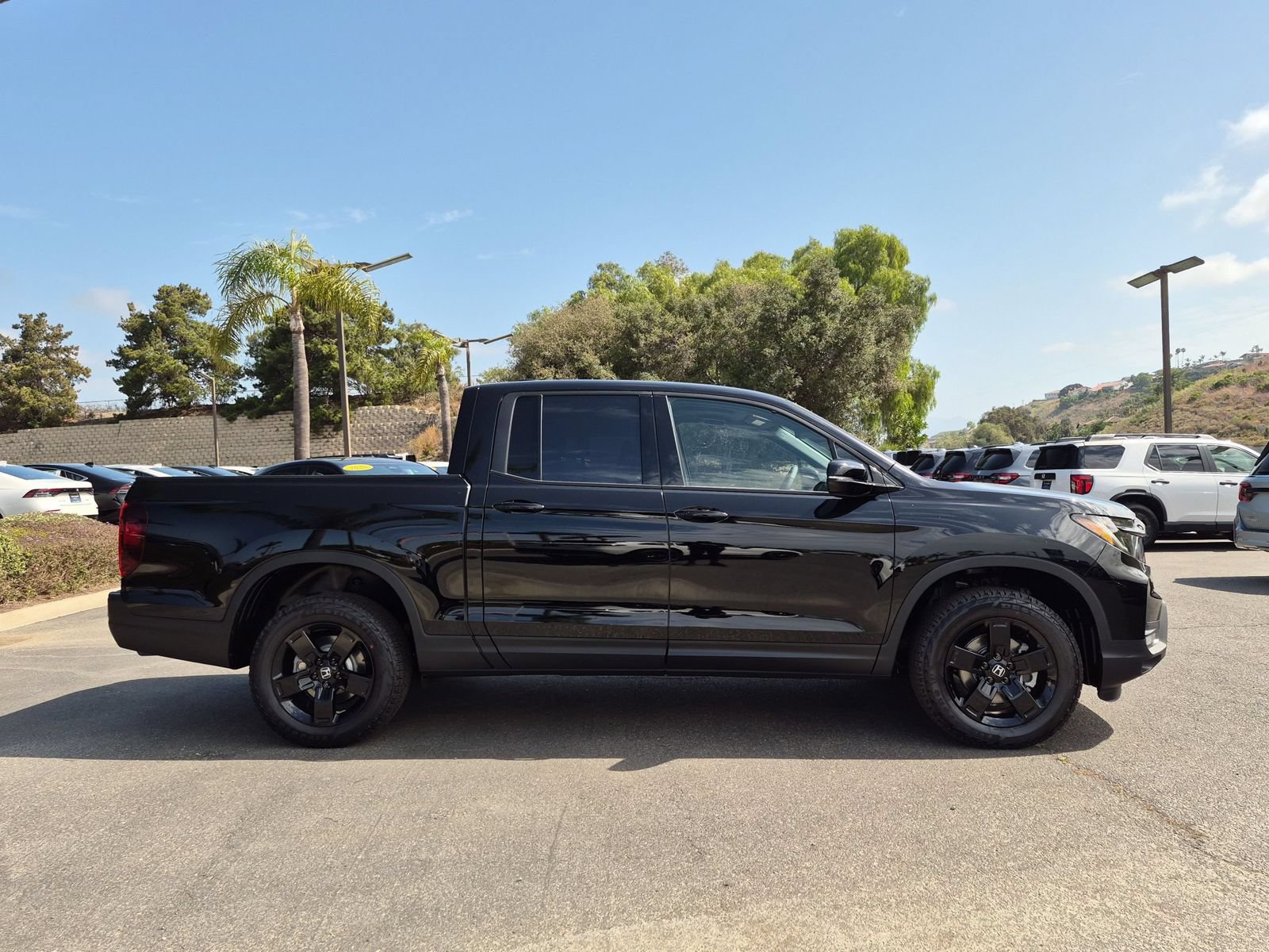 New 2026 Honda Ridgeline Black Edition image 8
