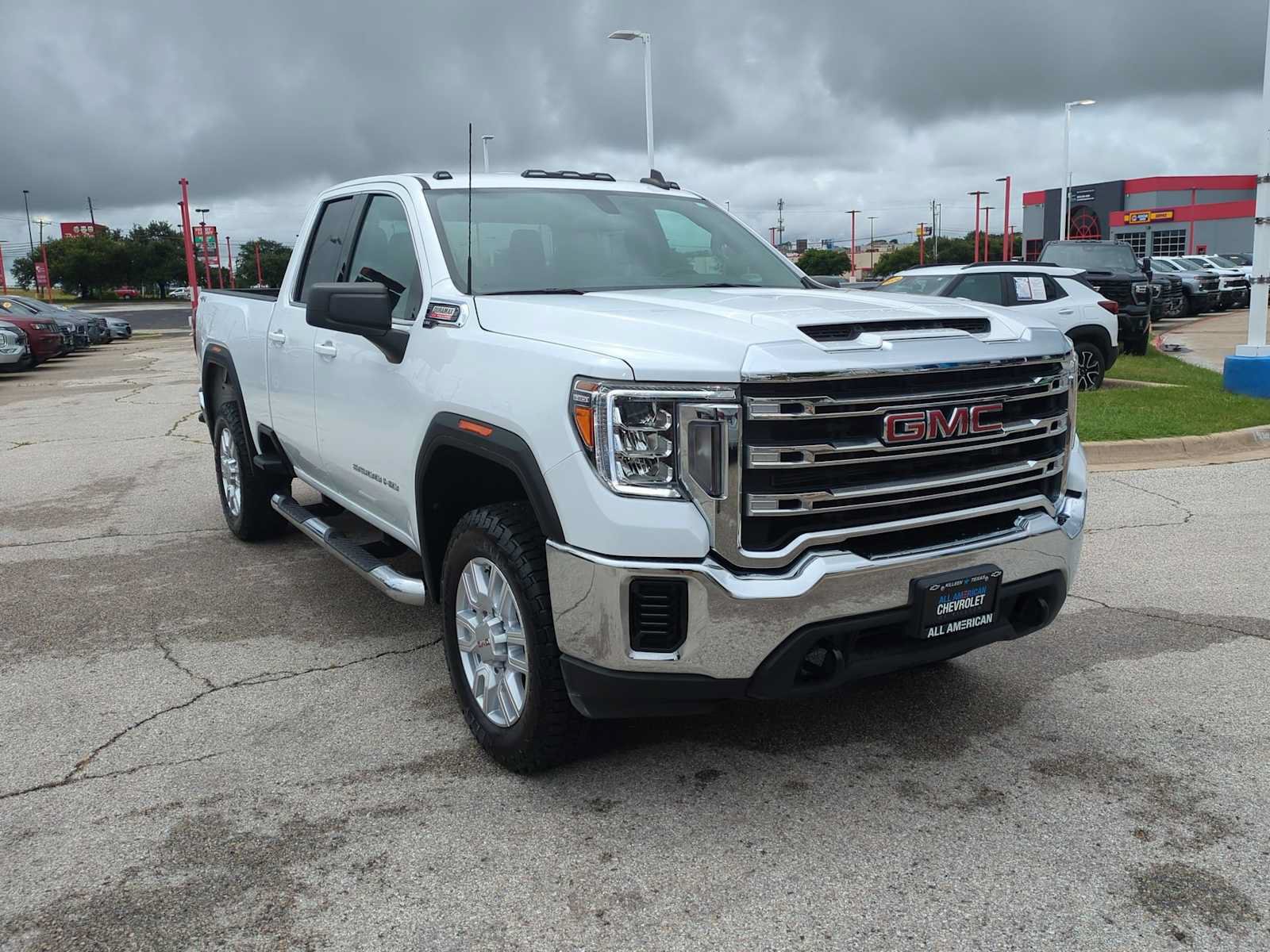 Used 2022 GMC Sierra 2500 SLE w/ Gooseneck/5TH Wheel Package AWD/4WD image 2