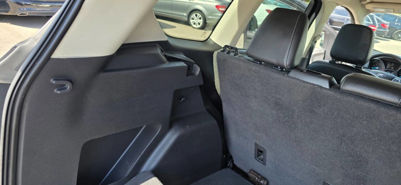 Used 2018 Ford Escape SEL image 25