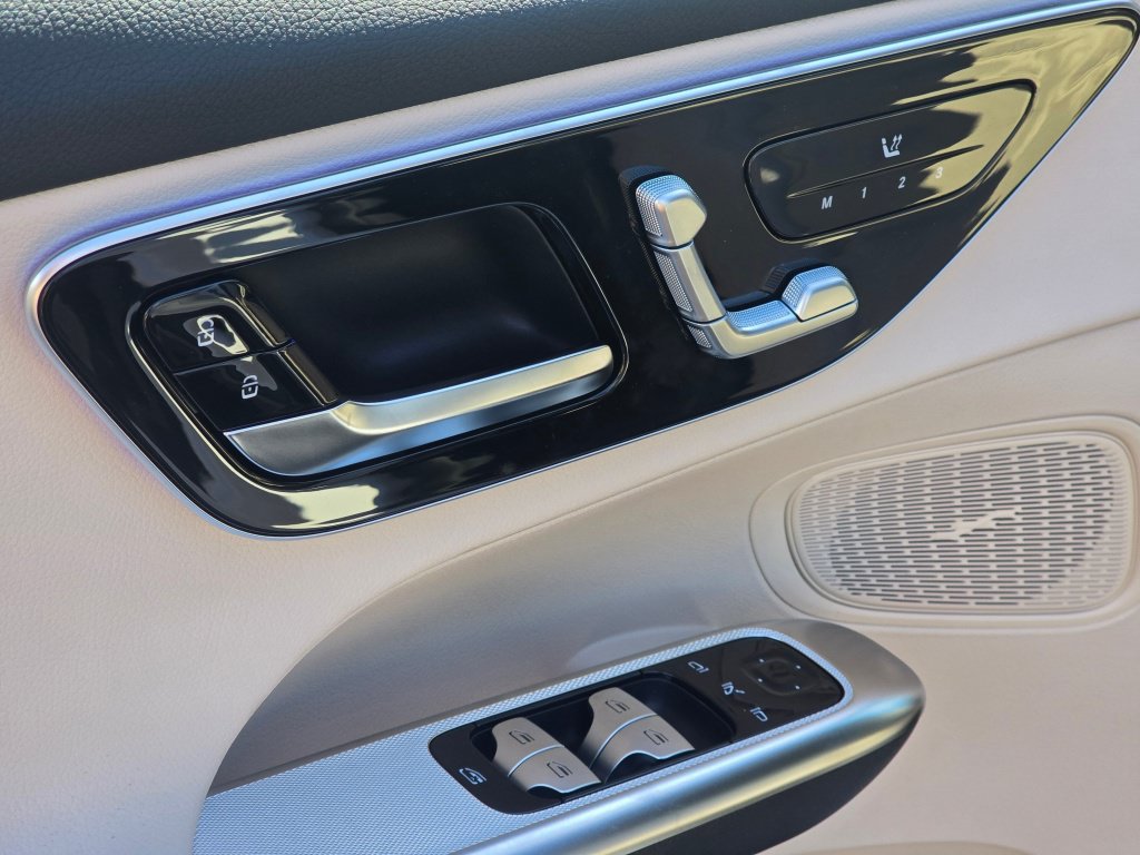 New 2027 Mercedes-Benz GLC 300 4MATIC image 33