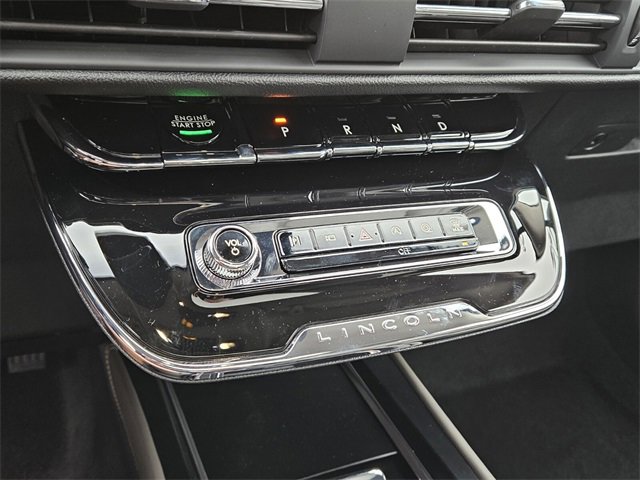 New 2025 Lincoln Corsair Premiere w/ Equipment Group 101A image 24