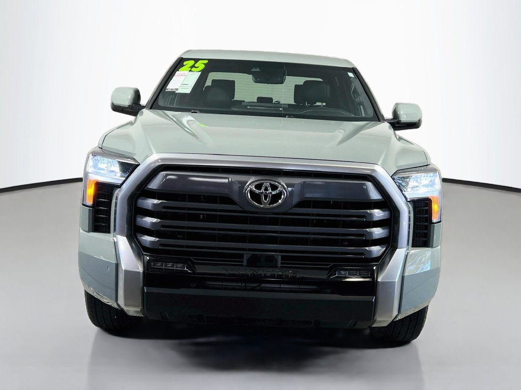 Used 2025 Toyota Tundra Limited AWD/4WD image 8