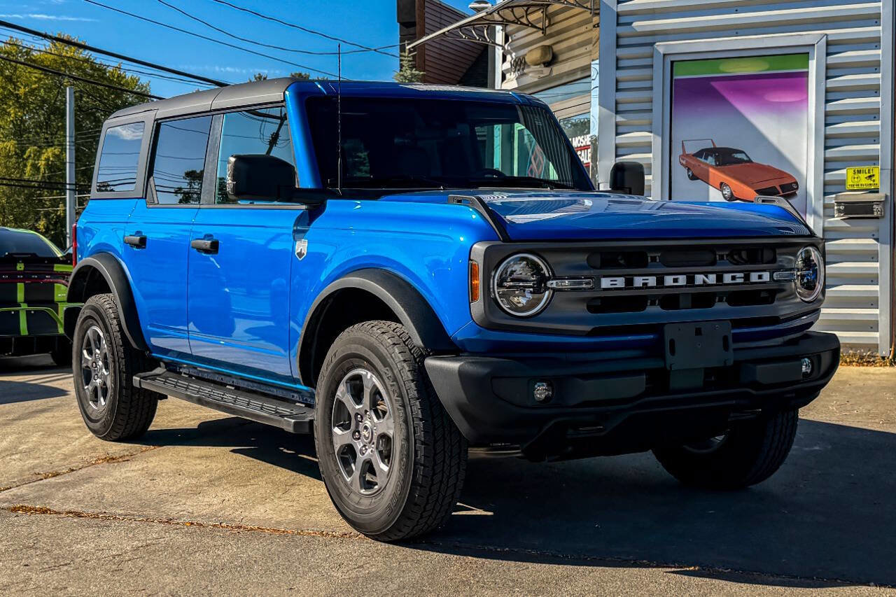 Used 2024 Ford Bronco Big Bend image 1