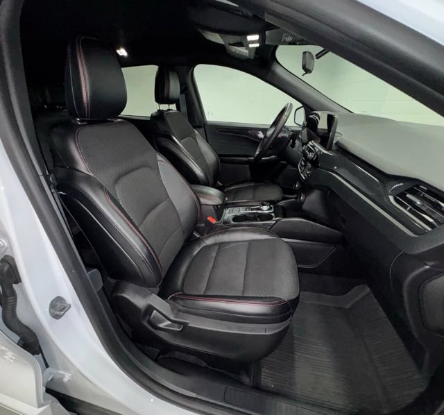 Used 2023 Ford Escape ST-Line AWD/4WD image 15