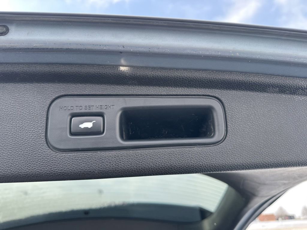 Used 2023 Honda Odyssey Elite image 12