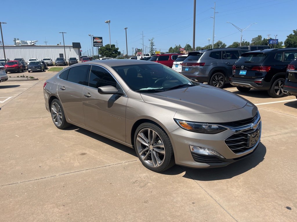 Used 2023 Chevrolet Malibu LT image 3