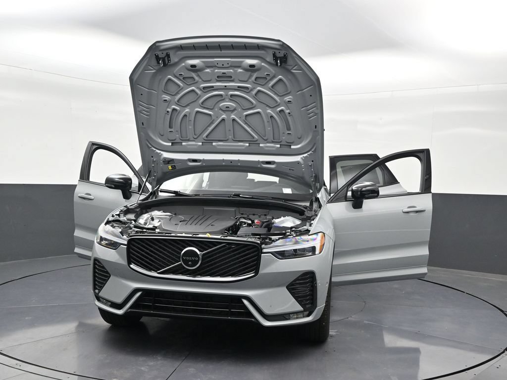 New 2026 Volvo XC60 B5 Plus AWD/4WD image 34
