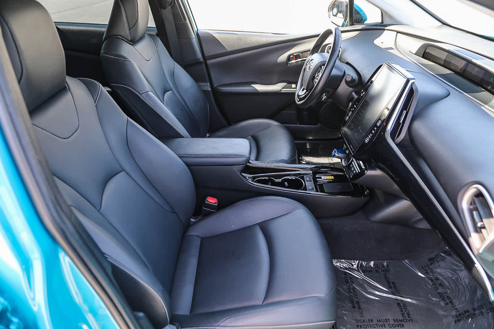 Used 2020 Toyota Prius Prime XLE w/ Carpet Mat Package FWD image 16