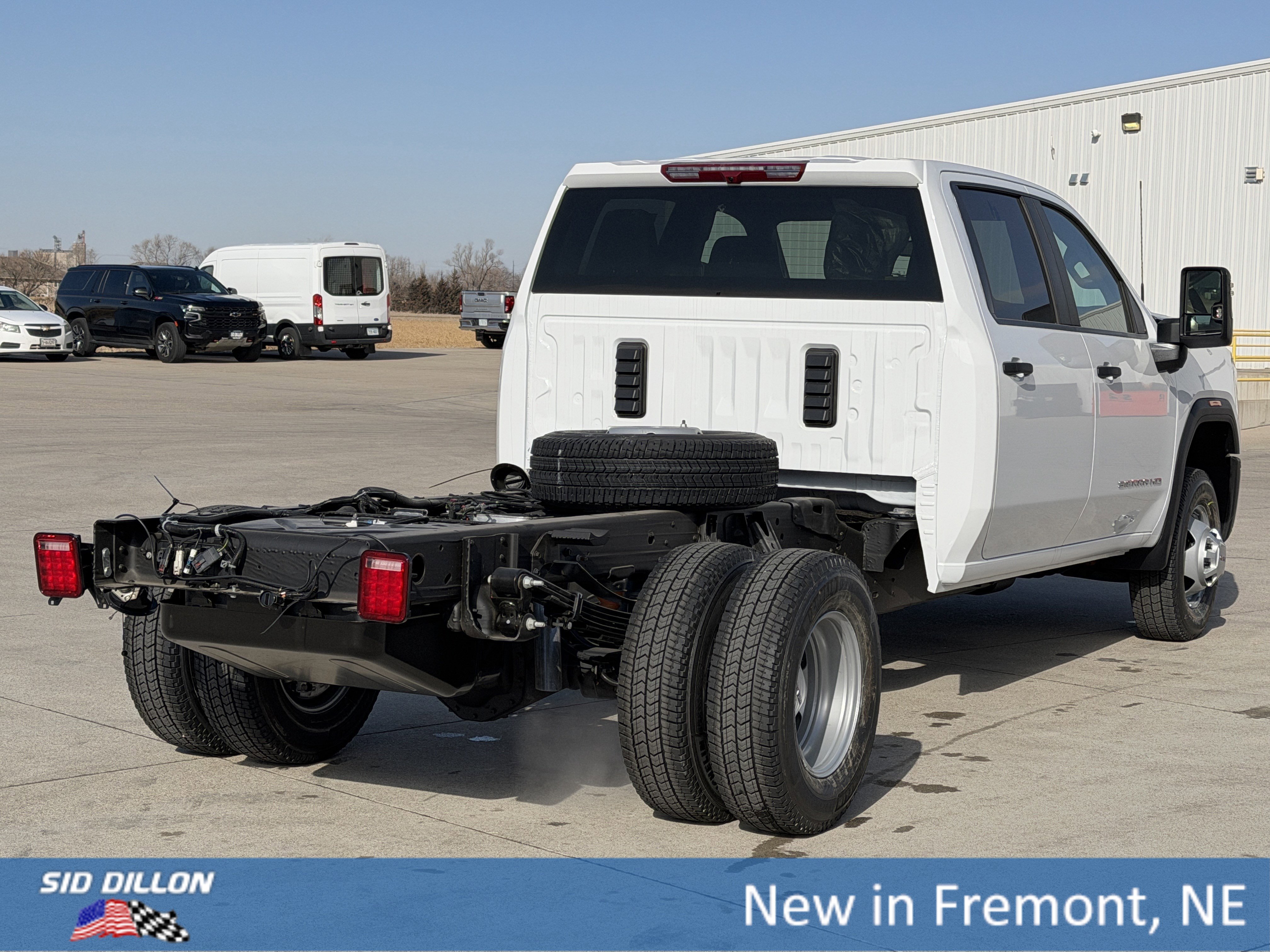 New 2026 GMC Sierra 3500 Pro w/ Convenience Package image 4
