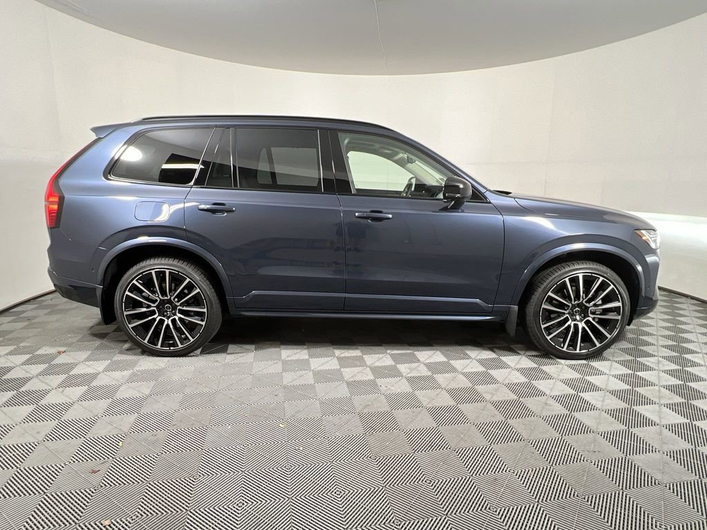 New 2026 Volvo XC90 B6 Ultra w/ Lounge Package image 9