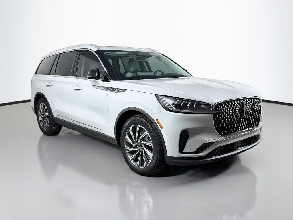 New 2027 Lincoln Aviator 2WD image 3
