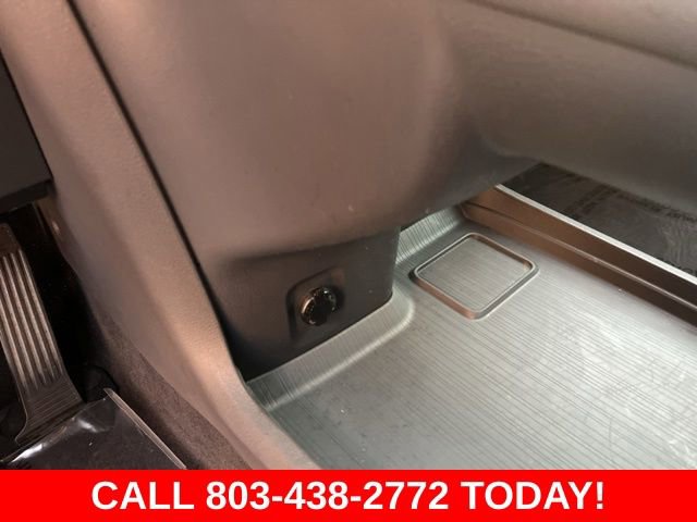 Used 2022 Toyota Sienna LE w/ LE Plus Package image 27