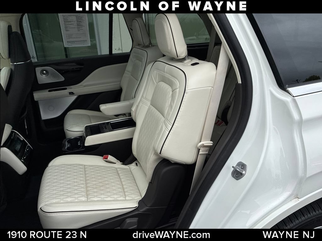 Certified 2021 Lincoln Aviator Black Label w/ Dynamic Handling Package AWD/4WD image 23