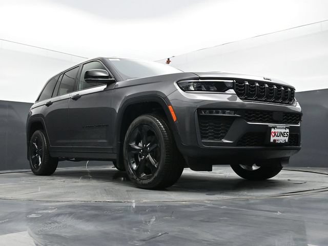 New 2026 Jeep Grand Cherokee Limited w/ Limited Altitude Package AWD/4WD image 61