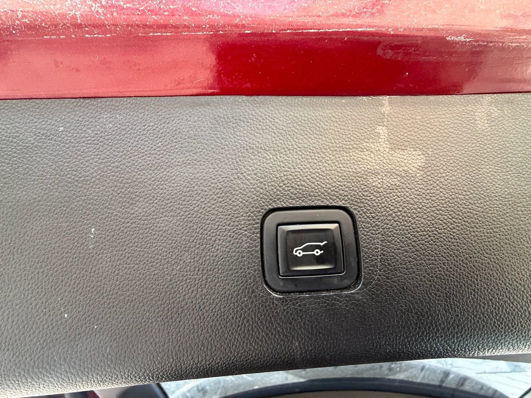 Used 2018 Chevrolet Traverse LT image 14