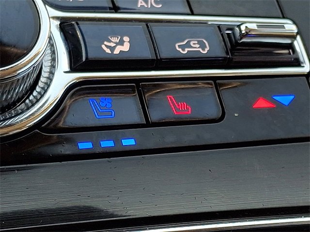 Used 2023 Lincoln Nautilus Reserve image 22