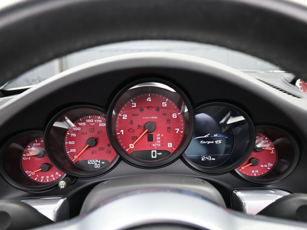 Used 2019 Porsche 911 Targa 4S image 9