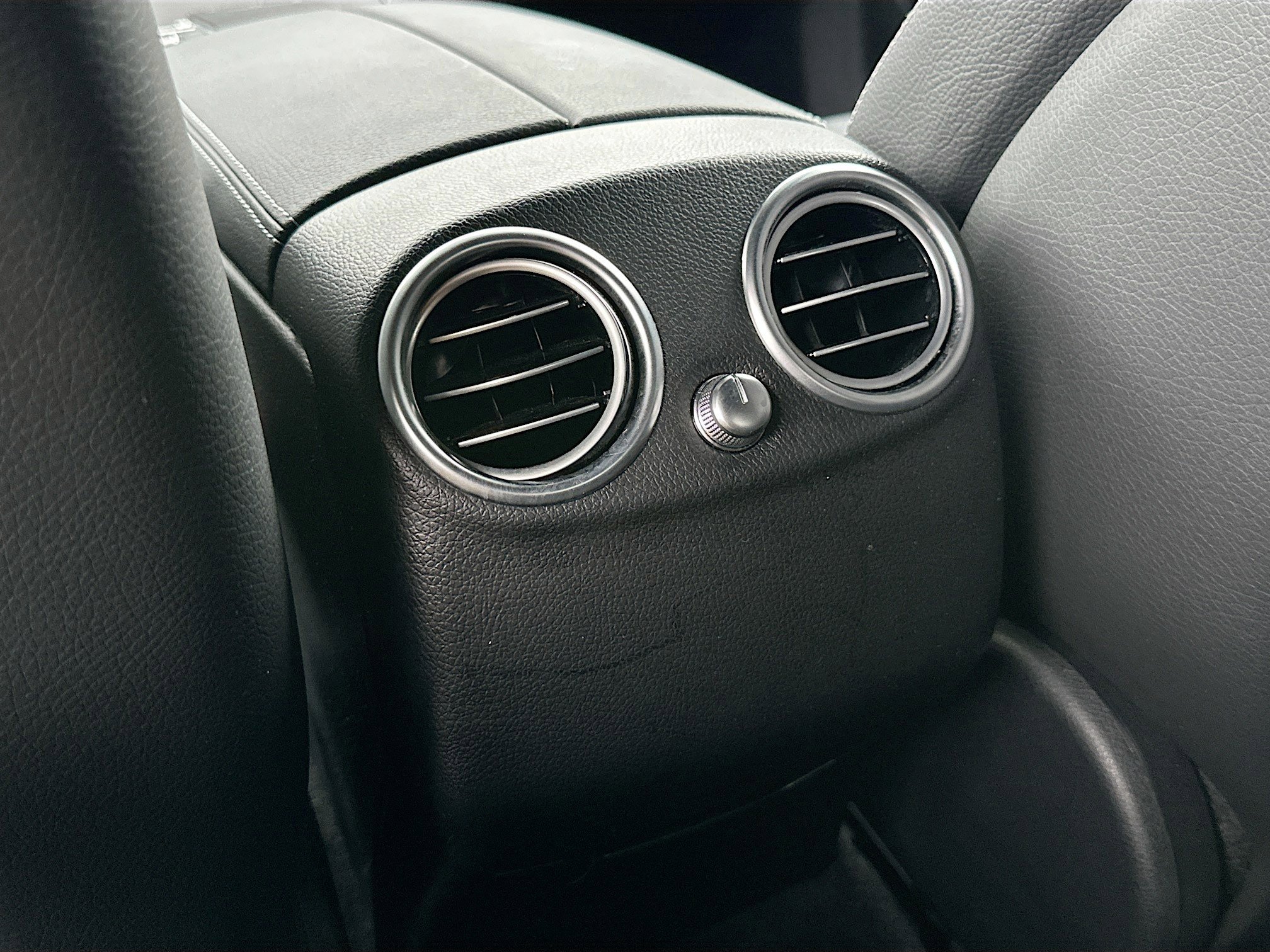 Used 2023 Mercedes-Benz GLC 300 4MATIC Coupe image 26