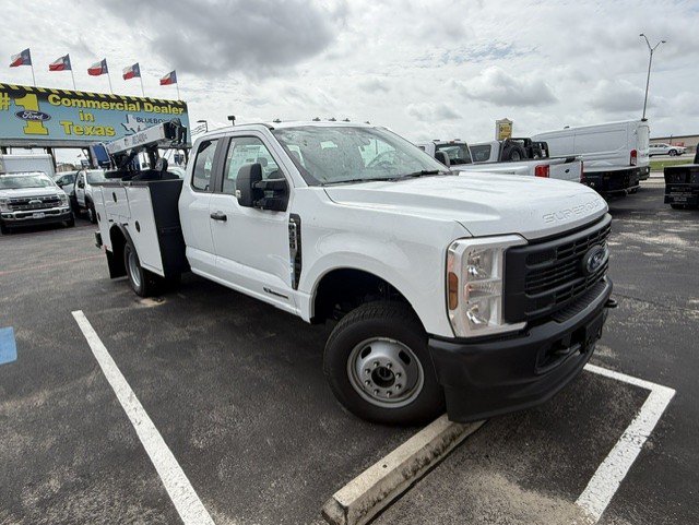 New 2026 Ford F350 XL AWD/4WD image 4