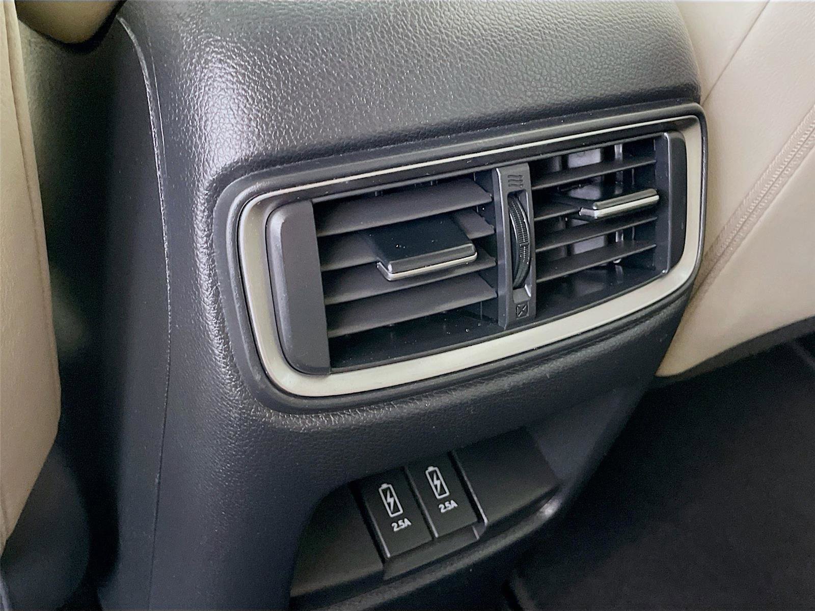 Used 2019 Honda CR-V Touring image 29