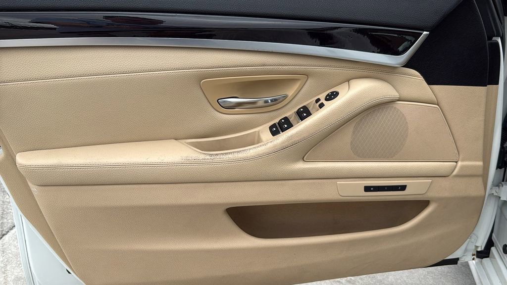 Used 2014 BMW 528i Sedan image 19