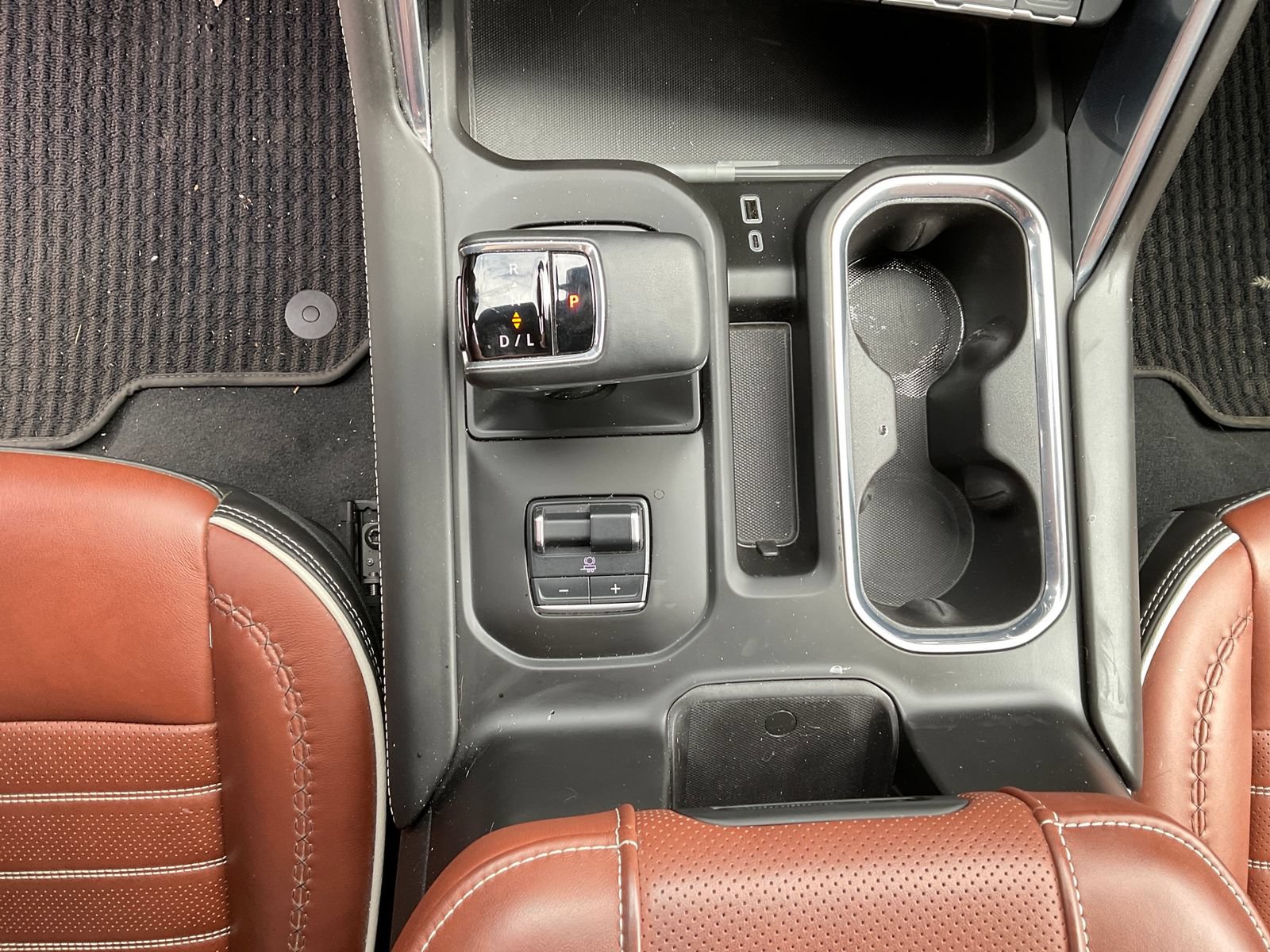 Used 2025 GMC Sierra 1500 Denali Ultimate AWD/4WD image 23