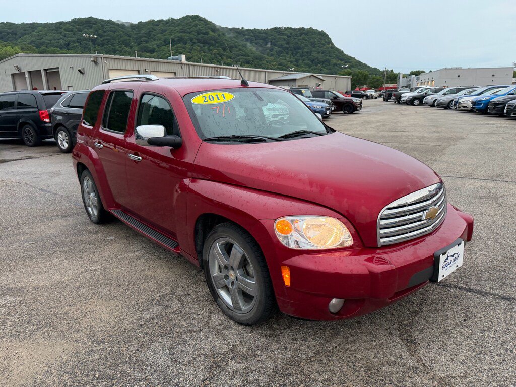 Used 2011 Chevrolet HHR LT w/ LT Preferred Equipment Group FWD image 2